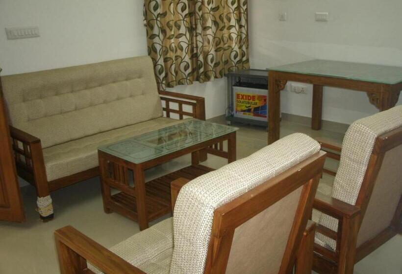 اتاق لوکس, Jacaranda Holiday Home