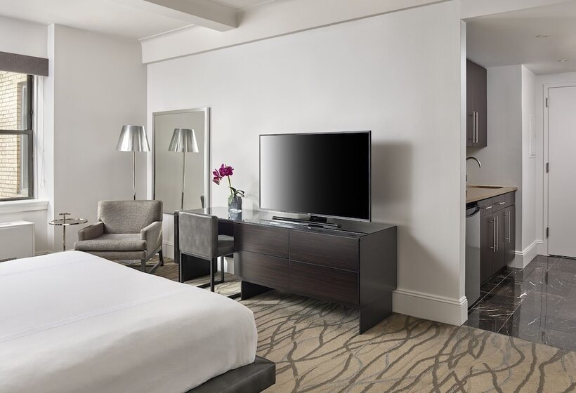 סטודיו פרמיום, Aka Central Park