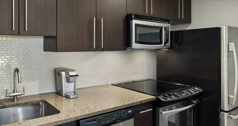 סוויטת פרמיום, Aka Central Park