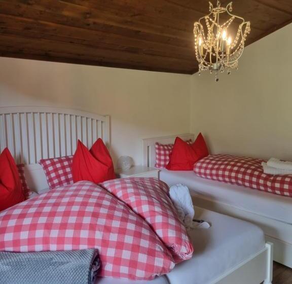 חדר סטנדרט לשלושה, Boutique Hotel Alpenhof