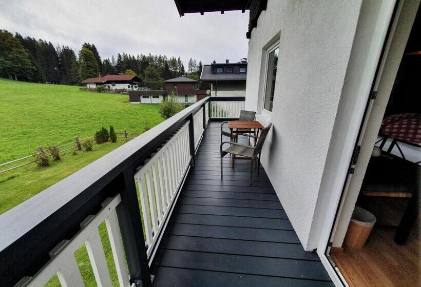 חדר דלוקס לארבעה, Boutique Hotel Alpenhof