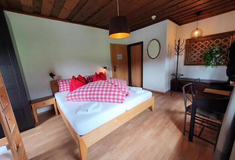 Четырехместный Номер Deluxe, Boutique Hotel Alpenhof