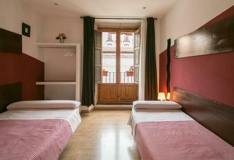 اتاق استاندارد با سرویس بهداشتی مشترک, Hostal Abaaly