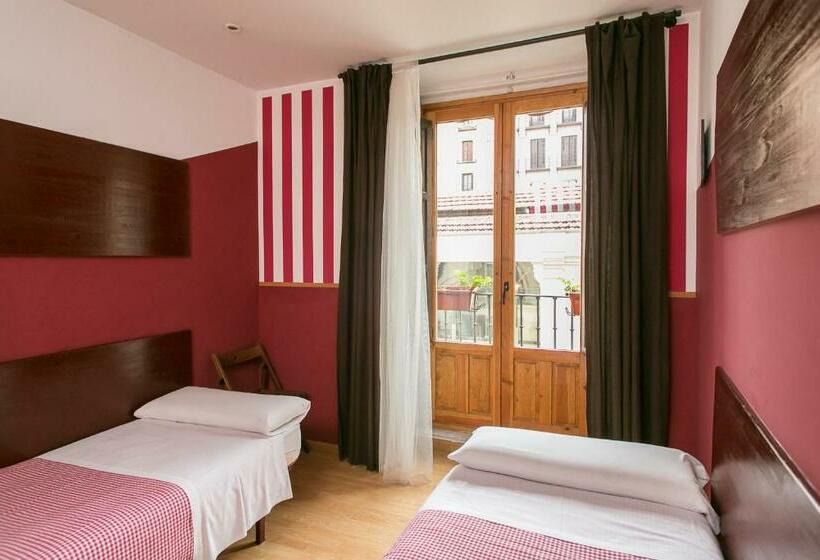 اتاق استاندارد با سرویس بهداشتی مشترک, Hostal Abaaly