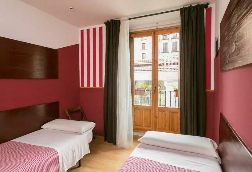 اتاق استاندارد با سرویس بهداشتی مشترک, Hostal Abaaly