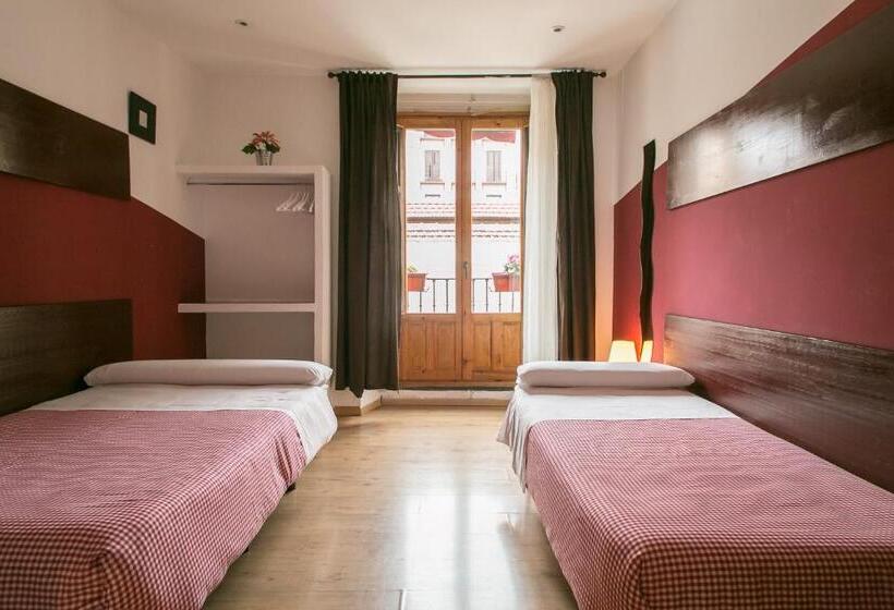 اتاق استاندارد با سرویس بهداشتی مشترک, Hostal Abaaly