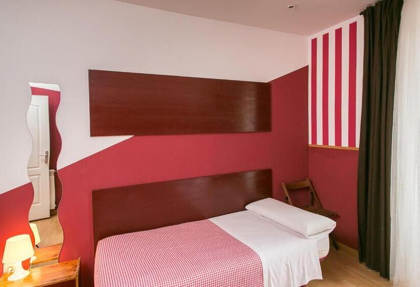 اتاق استاندارد یک تخته با سرویس بهداشتی مشترک, Hostal Abaaly