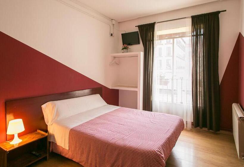 اتاق استاندارد با سرویس بهداشتی مشترک, Hostal Abaaly