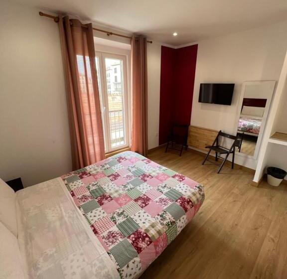 اتاق استاندارد با سرویس بهداشتی مشترک, Hostal Abaaly