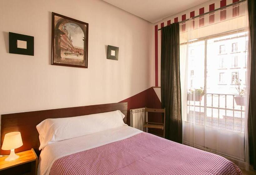 اتاق استاندارد با سرویس بهداشتی مشترک, Hostal Abaaly