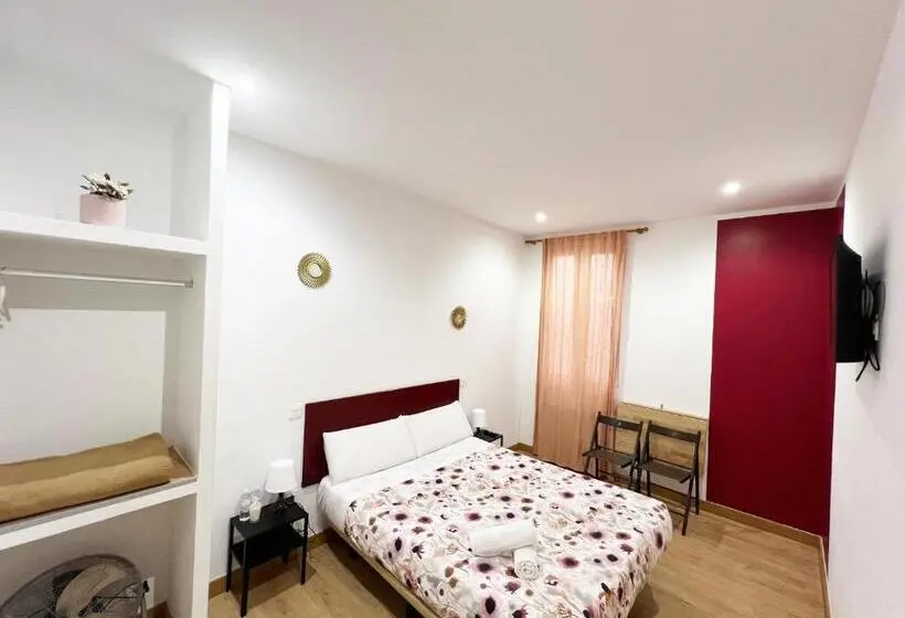 اتاق اکونومی با حمام مشترک, Hostal Abaaly