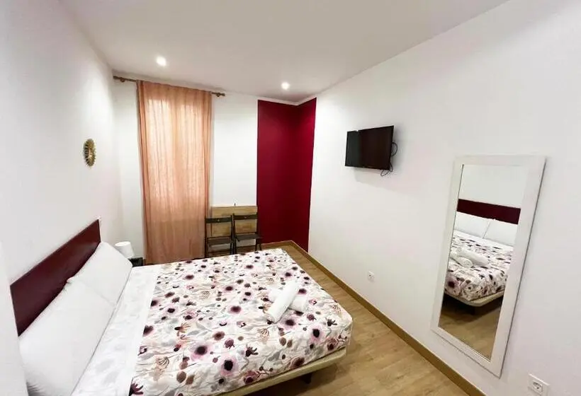اتاق اکونومی با حمام مشترک, Hostal Abaaly