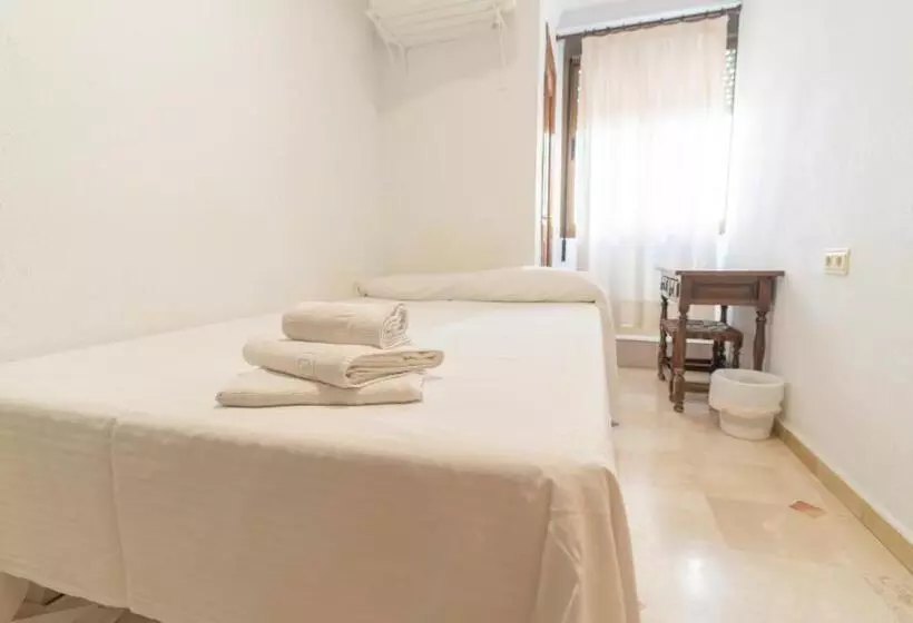 اتاق استاندارد, Hostal Bocanegra