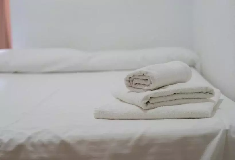 اتاق استاندارد یک نفره, Hostal Bocanegra