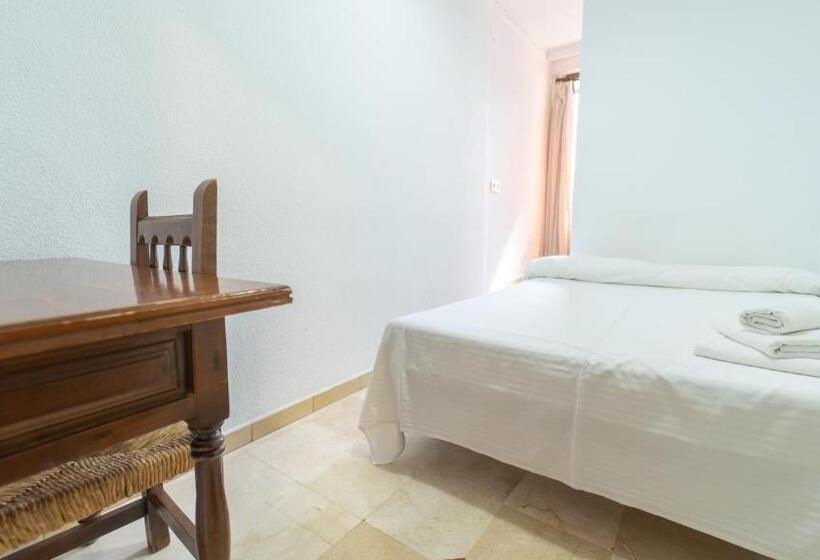 اتاق استاندارد یک نفره, Hostal Bocanegra