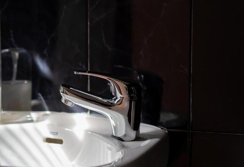 اتاق استاندارد یک نفره, Hostal Bocanegra