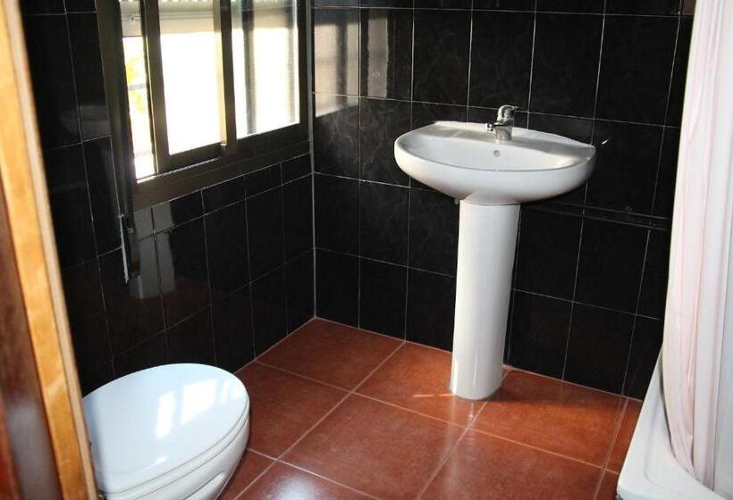 اتاق استاندارد یک نفره, Hostal Bocanegra