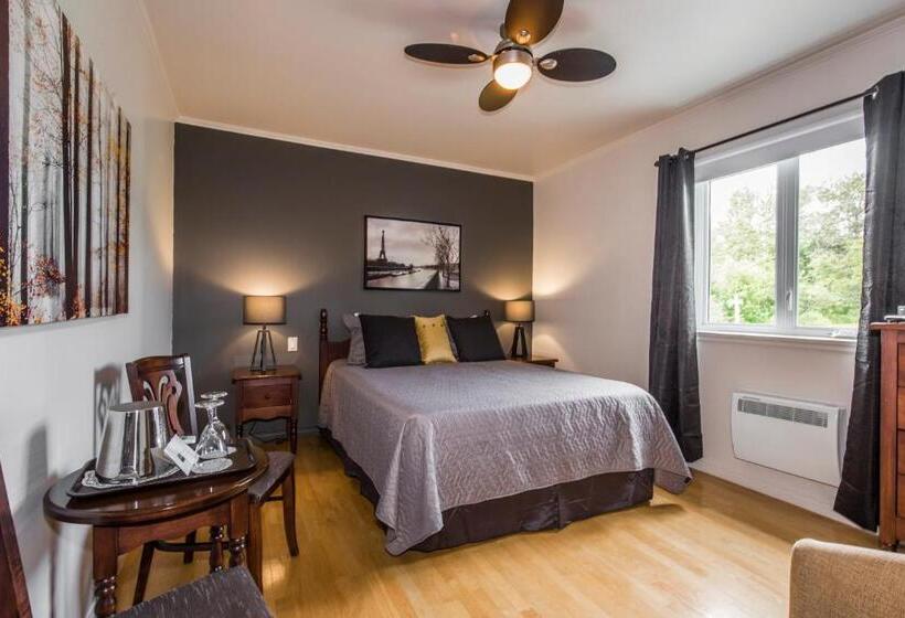 Номер Стандарт Вид на Сад, Auberge Fleurs De Lune