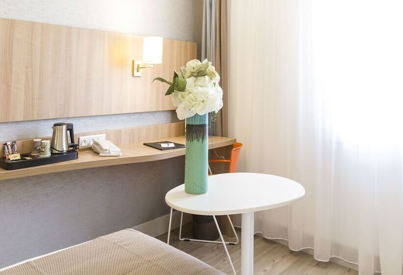Номер Комфорт, Best Western Plus Ajaccio Amiraute