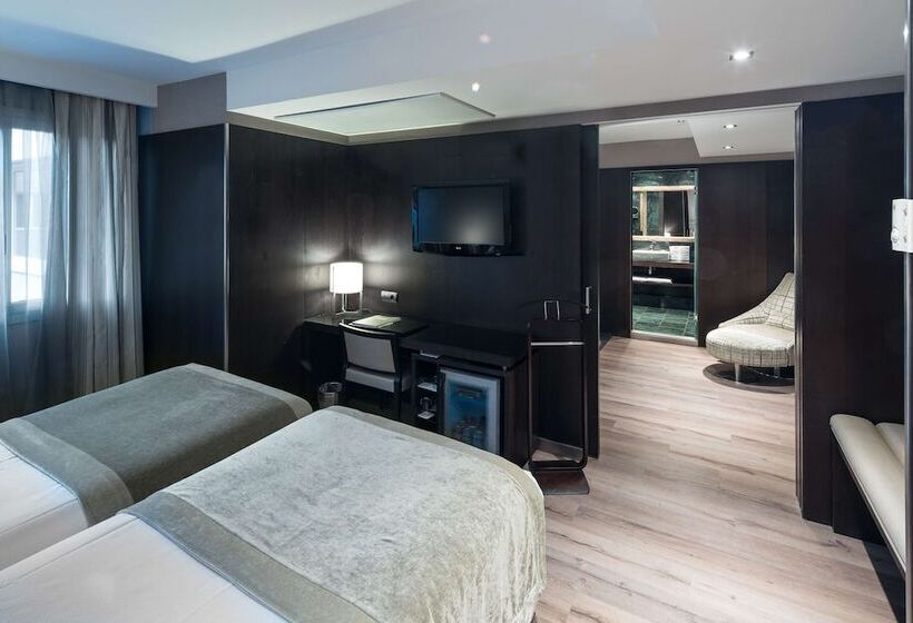 سوییت جونیور, Catalonia Rigoletto