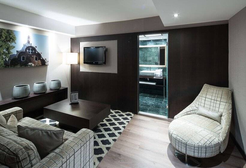 Полулюкс, Catalonia Rigoletto