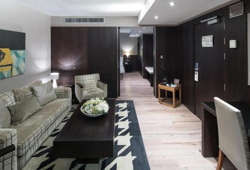 سوییت جونیور, Catalonia Rigoletto