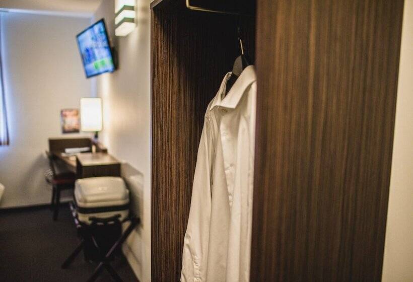 스탠다드 룸, Dc Hotel Charleroi Airport