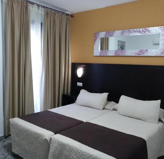 اتاق استاندارد, De Los Faroles