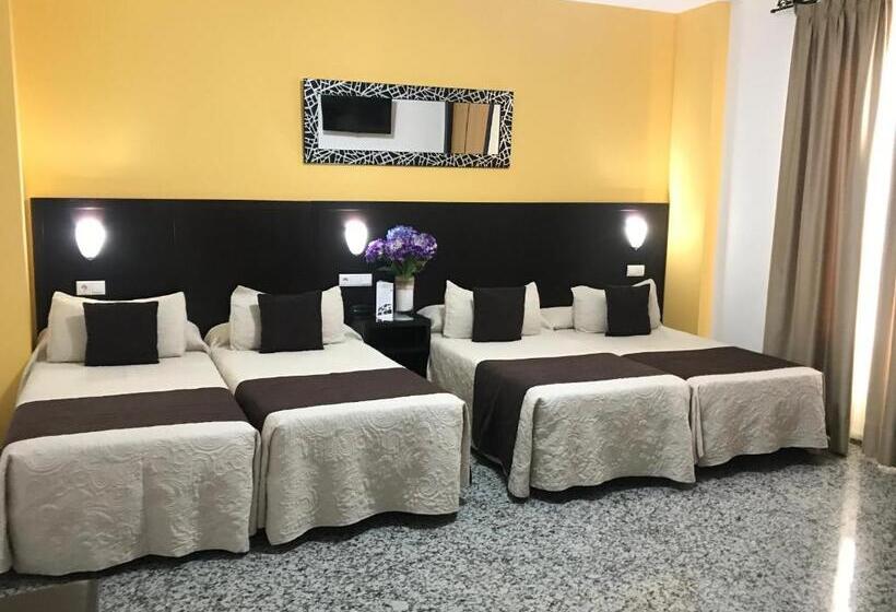 اتاق استاندارد چهار تخته, De Los Faroles