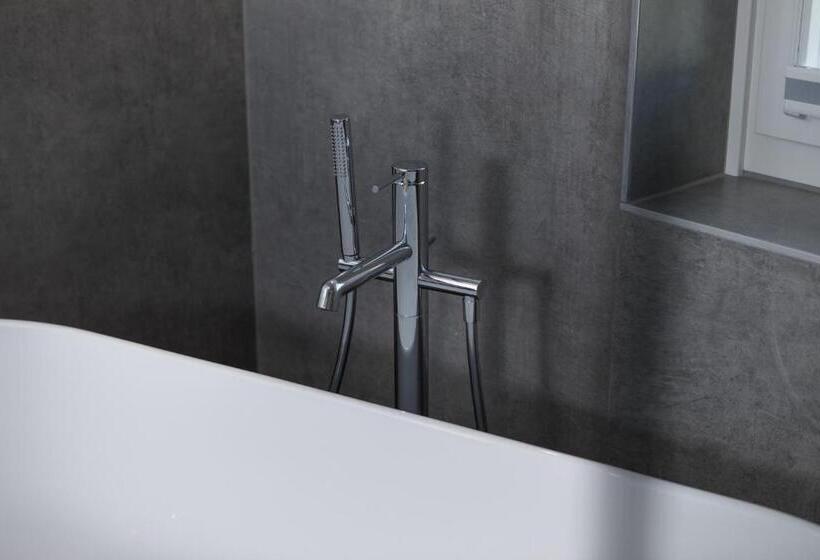 סוויטת ג'וניור, Goldener Ochs