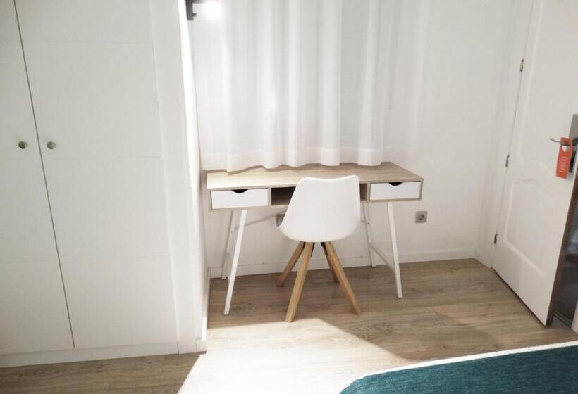 스탠다드 싱글 룸, Goya