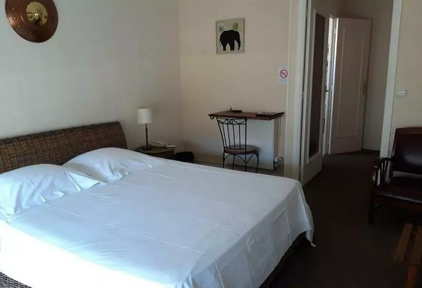 اتاق استاندارد, Hôtel Restaurant Brasilia