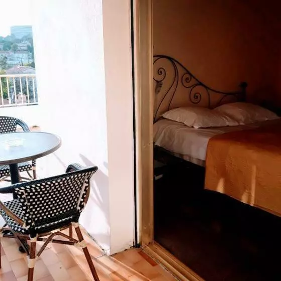 اتاق استاندارد, Hôtel Restaurant Brasilia