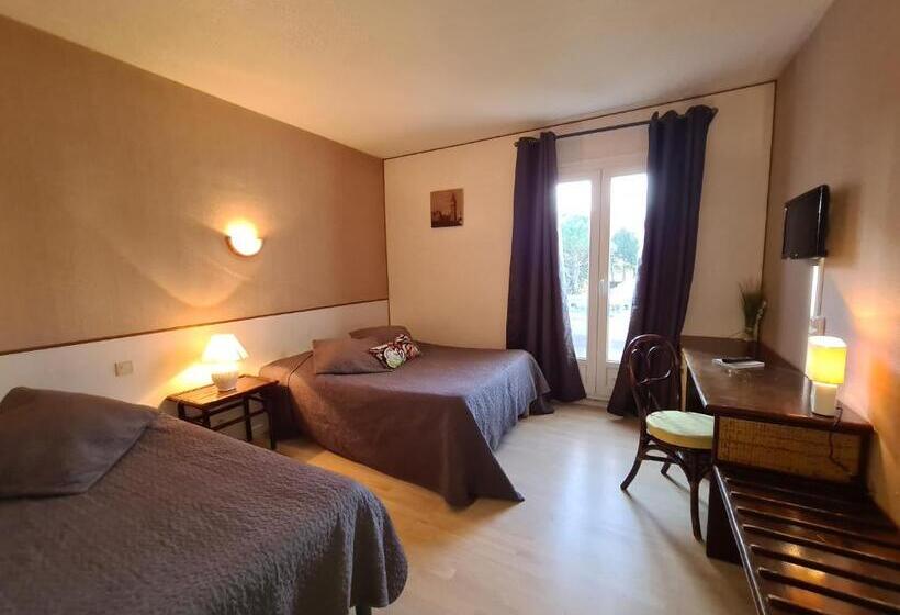 スタンダードトリプルルーム, Logis Hôtel Restaurant Le Mas De L Olivier