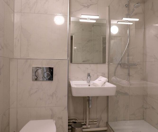 غرفة ديلوكس, L Ortega   Rennes St Jacques Aéroport