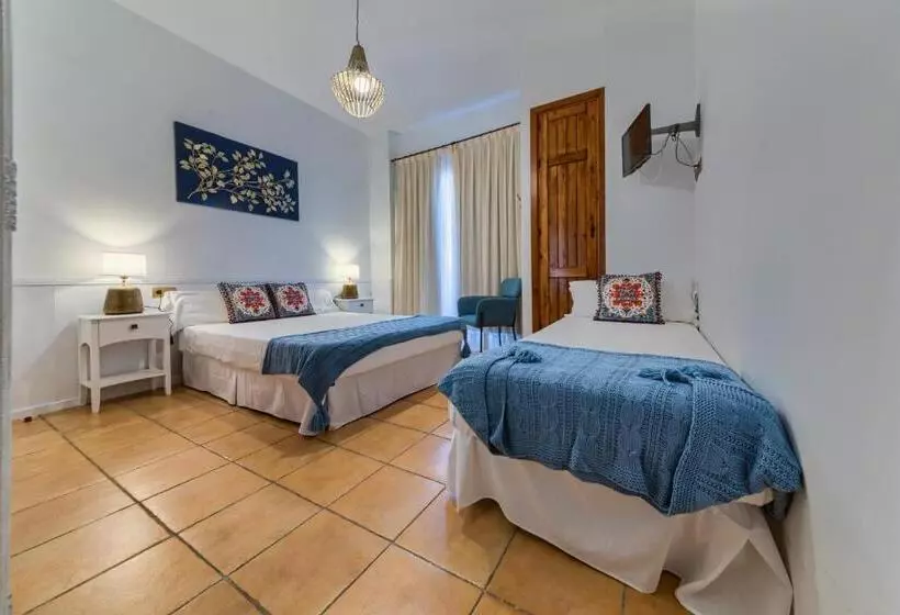 Standard Kolmen Hengen Huone, Pozo Rey
