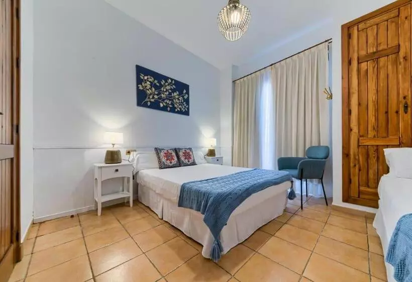 Standard Kolmen Hengen Huone, Pozo Rey