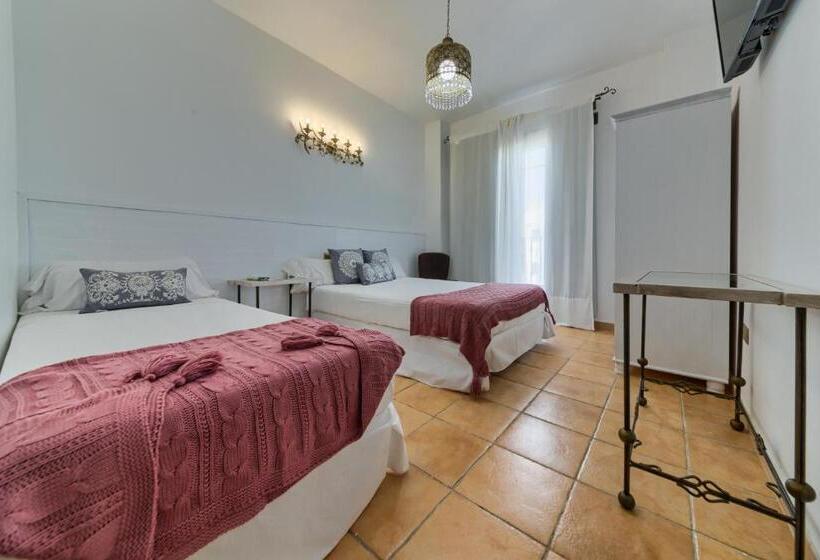 스탠다드 트리플 룸, Pozo Rey