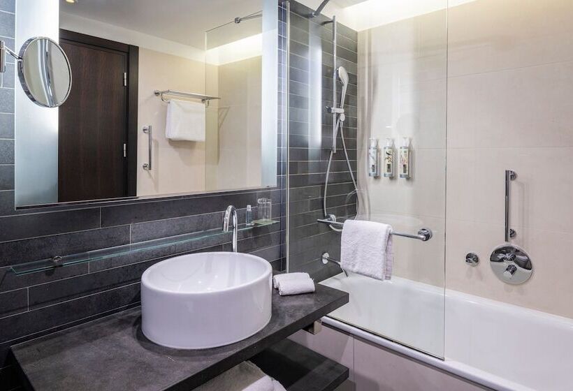 Номер Superior, Renaissance Paris Arc De Triomphe