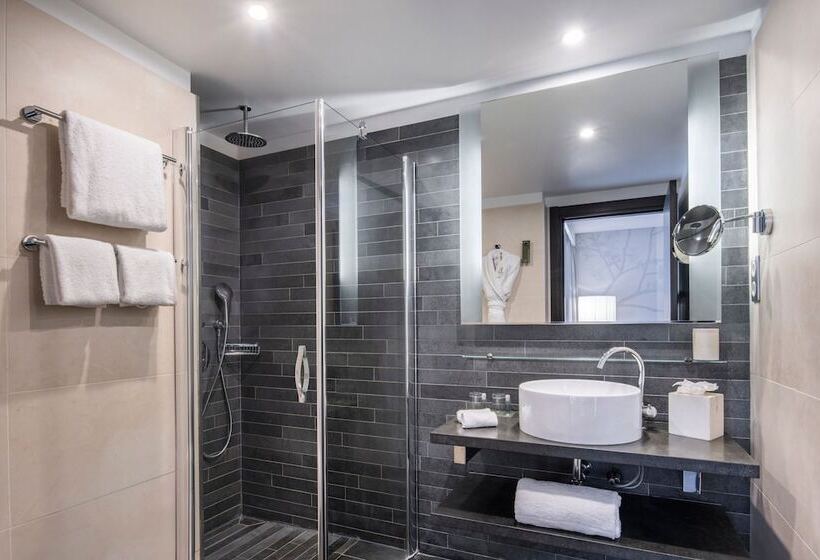 Номер Superior, Renaissance Paris Arc De Triomphe