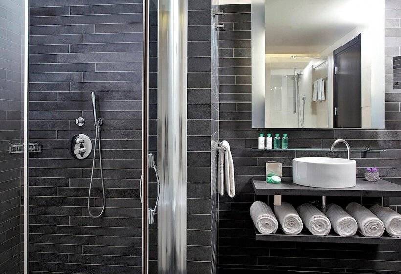 Люкс с Видом, Renaissance Paris Arc De Triomphe