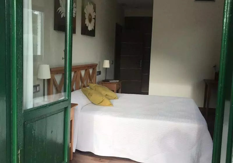 Standard-huone Parveke, Hospederia Rural Aldeaduero