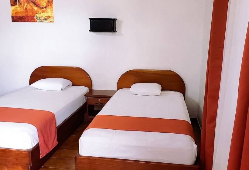 Quarto Estandar, San Bosco Inn