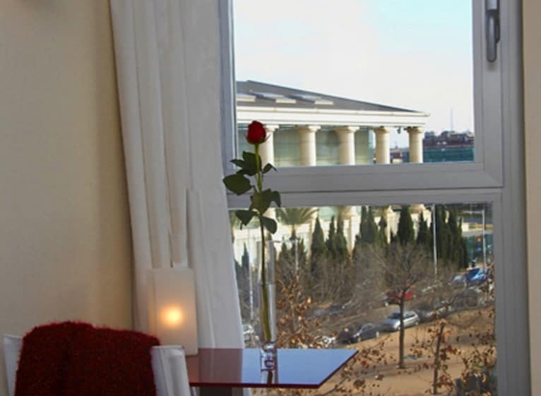 Номер Стандарт Трехместный, Sm Hotel Teatre Auditori