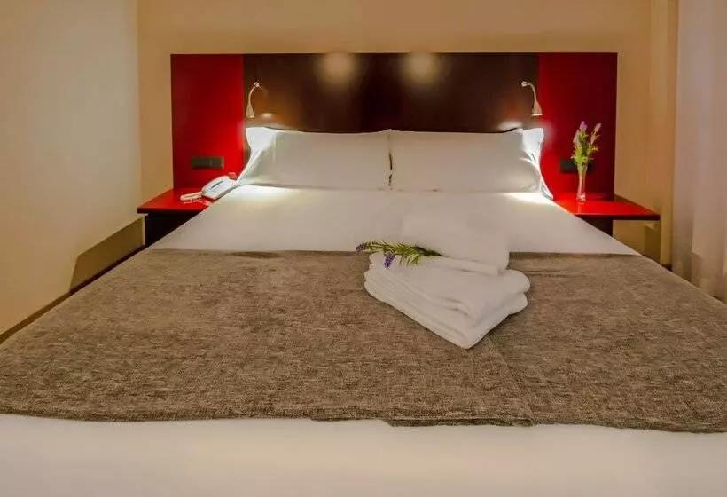اتاق استاندارد یک نفره, Sm Hotel Teatre Auditori