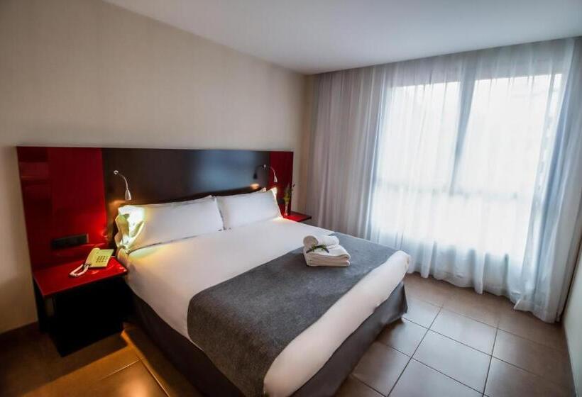 Номер Стандарт, Sm Hotel Teatre Auditori