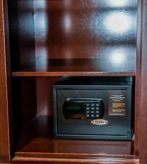 Номер Стандарт Трехместный, Sm Hotel Teatre Auditori