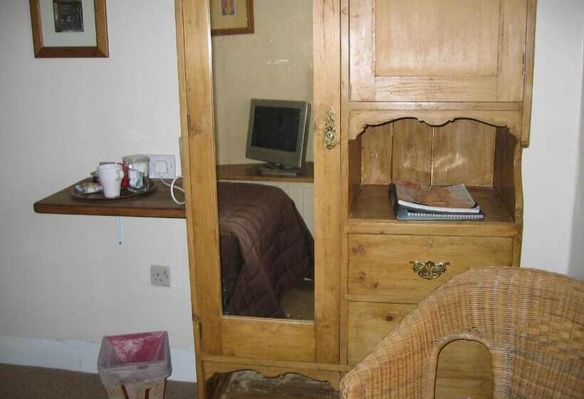 Номер Стандарт Индивидуальный Совместная Ванная, The Horseshoe Guesthouse