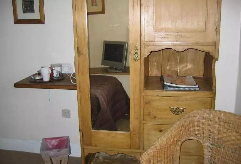 اتاق استاندارد یک تخته با سرویس بهداشتی مشترک, The Horseshoe Guesthouse