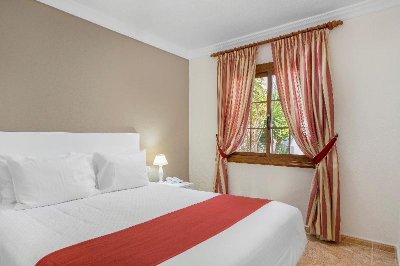 شقة غرفة واحدة, Sunset View Club